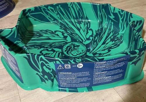 Raro hasbro beyblade xts - raro,