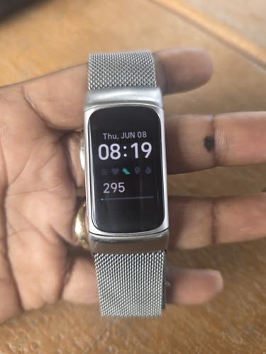 Smart watch fitbit charge - fitbit,