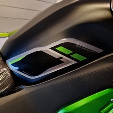 Adesivi Resinati 3D Moto Serbatoio Laterali Kawasaki Z900 Z 900 SE 2025 compatib