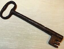 CHIAVE GOTICA A FISCHIETTO MONOPEZZO FORGIATA FEMMINA DAL PIENO LOMBARDIA XIV-XV