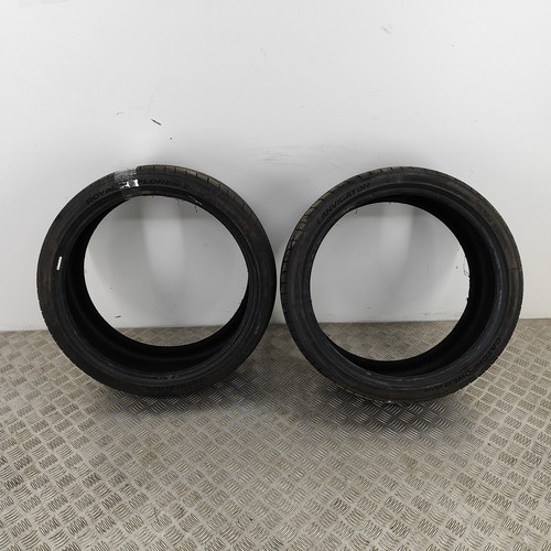 Kit pneumatici 235/35R19