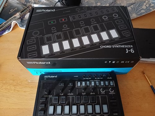 Roland aira compact j 6 - roland,