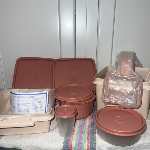 Tupperware square lunch box - tupperware,