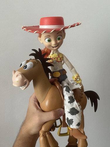 Jessie bullseye toy - bullseye,