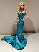 fashion royalty Vanessa Bloom