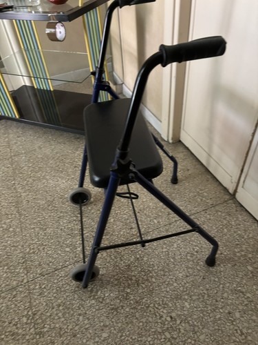 Deambulatore per anziani - deambulatore,