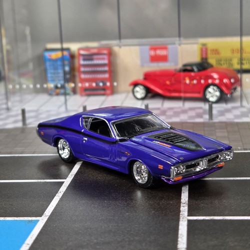 Hot wheels edizione - 1/64,