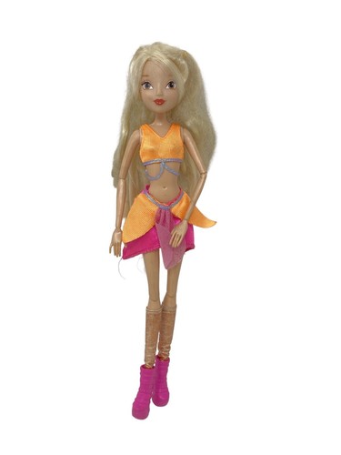 Bambola winx club flora - bambola,