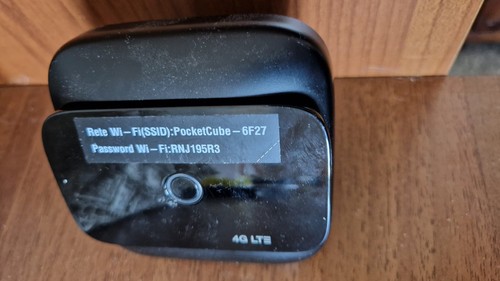 Pocket cube router fi - cube, wi-fi