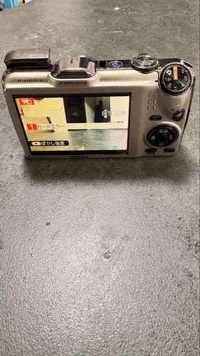 Fotocamera digitale compatta