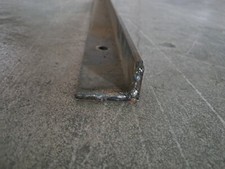 Travi angolari in ferro