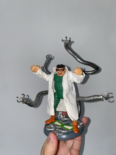 Doc ock toybiz 2004 from - toybiz,