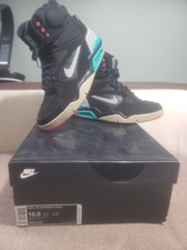 NIKE AIR COMMAND FORCE SPURS