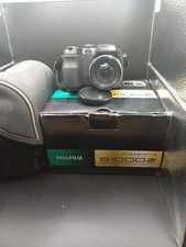Appareil Photo Fujifilm Finepix S1000 fd - 10Mpx - Zoom x12 - boite / accessoire