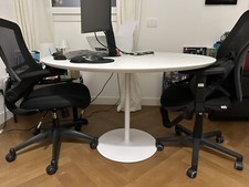 Tavolo di design Arper Dizzie Rotondo 120x74cm Bianco