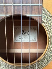 chitarra acustica elettrificata usata