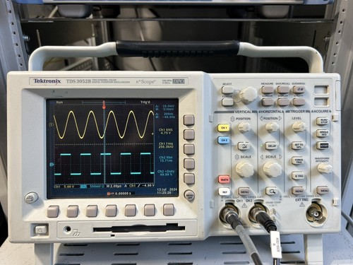Tektronix tds3052b - tektronix,