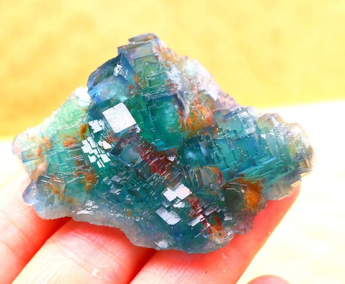 Esemplare minerale di - 63,3,