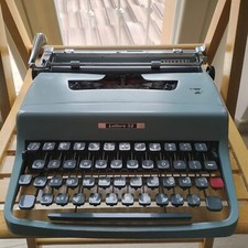 Macchina da scrivere Olivetti Lettera 32 + Calcolatrice Olivetti Summa Prima 20