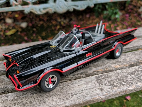 Batmobile hot wheels 1966 - batmobile, 1:18