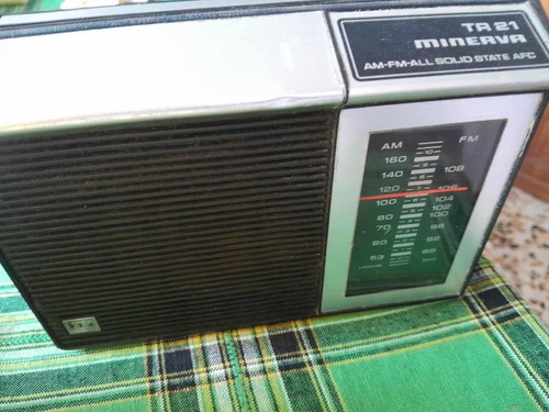 Radio transistor vintage 21 - radio,