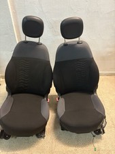 Tappezzeria, Interni, Sedili