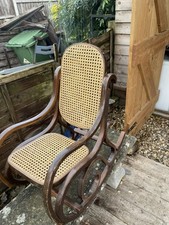 Sedia a dondolo vintage per