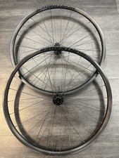 Bontrager Paradigm SL Centerlock Disc 24H Nero Nippli 700c Set Ruote Strada