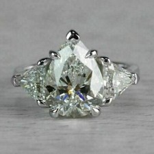 Pear Cut 4.50Ct Three Diamond
