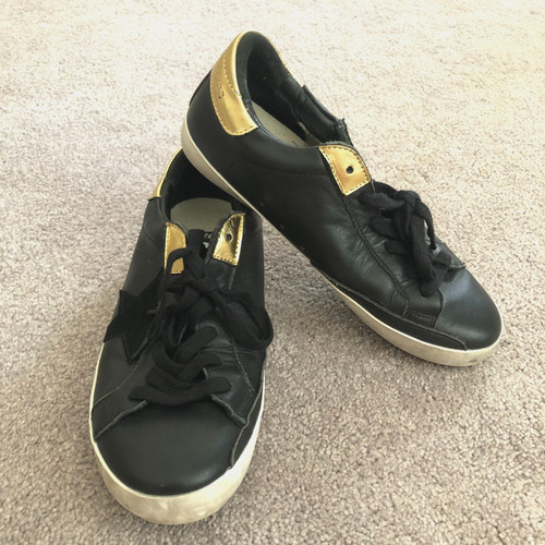 Golden goose superstar records - superstar,