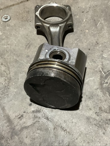 Kubota v2003 et02 cylinder - m,