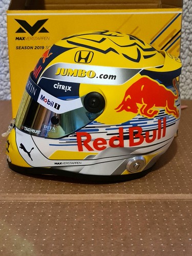 Casco aston martin - casco, bull