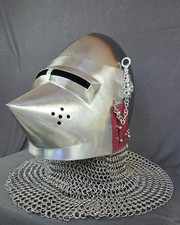 Elmetto medievale cavaliere