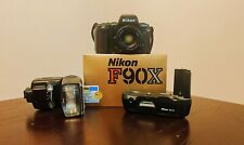 Fotocamera Nikon F90X + Impugnatura MB-10 + Flash SB-26 + Obiettivo Nikkor 50mm