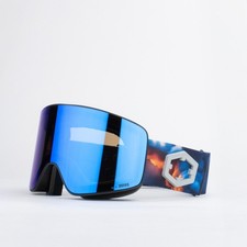 MASCHERA OUT-OF VOID