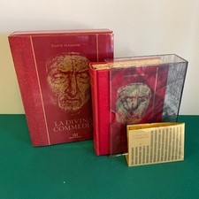 SM Scripta Maneant  La Divina