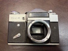 Zenit E – Macchina fotografica vintage per pezzi di ricambio