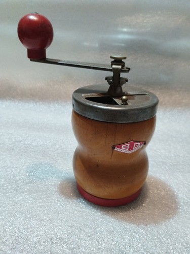 Vecchio macinino caffè - macinino,