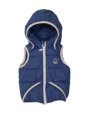 Gilet imbottito con cappuccio