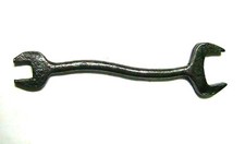 ANTICA CHIAVE FORGIATA A MANO PER CARRI - EPOCA 1890-