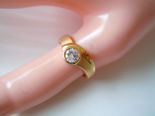 Anello dorato zirconia 18kgp - dorato,