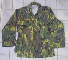 ERDL TAIWANESE WOODLAND MIMETICO ESERCITO UNIFORME GIACCA CON TOPPE TAGLIA M