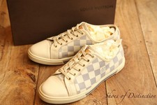 Louis Vuitton LV Monogram