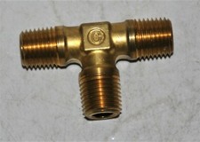 Raccordo per tubo a T in