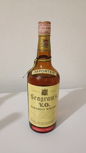 Canadian seagram whisky - seagram's,
