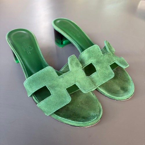 Sandali con tacco trasparente