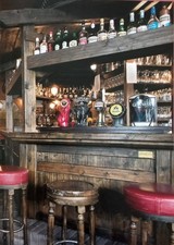 arredamento completo birreria pub 2 banchi tavoli,sedie,luci,frigor ,ecc..