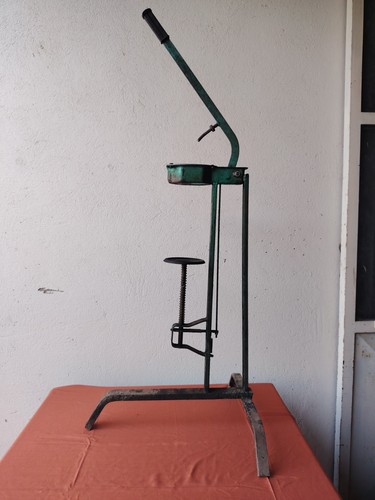 Tappatrice leva vintage - tappatrice,