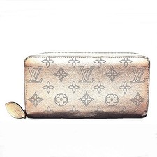 Louis Vuitton Mahina Zippy
