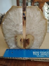 Coppia Di Minerali Di Agata Lucidata Bianca E Gialla 1,5 Kg